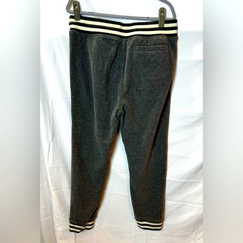 Men’s Tommy Hilfiger Joggers L - Picture 2 of 5